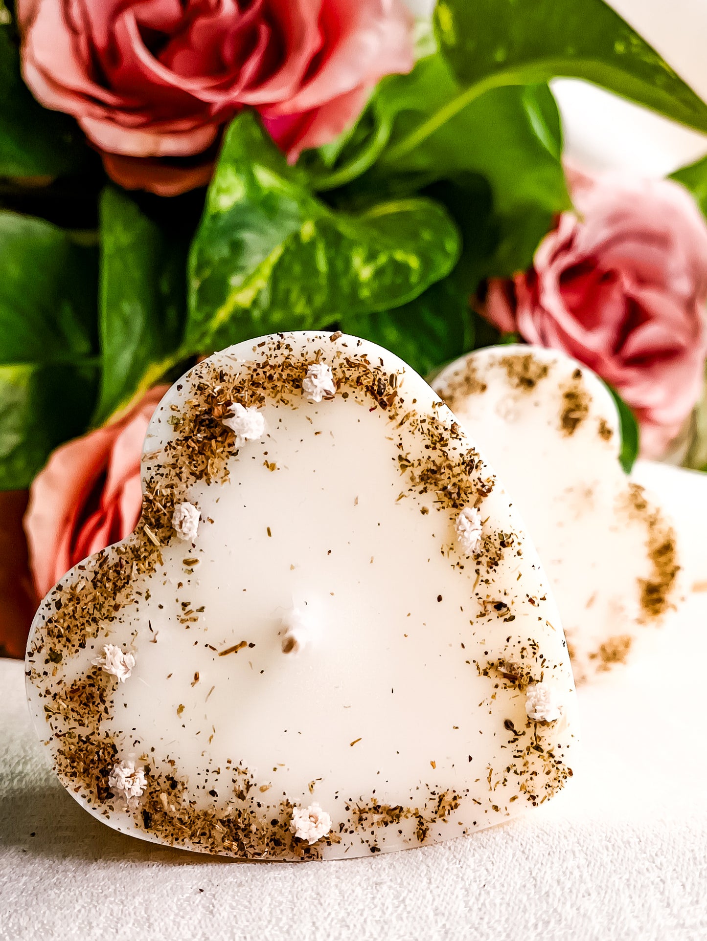 BE HAPPY - Heart-shaped scented candle