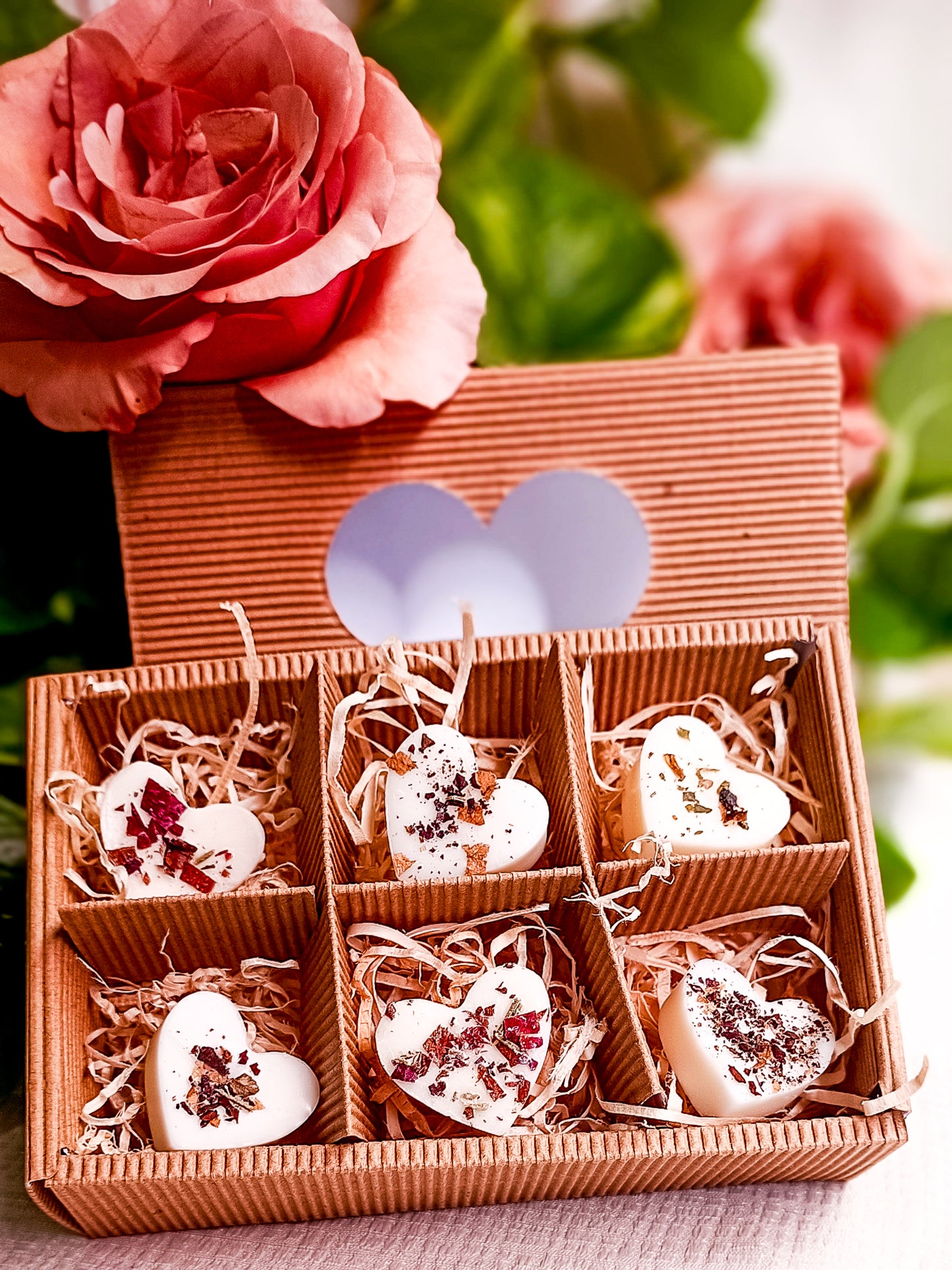 AMA - Box 6 Tart in Cera di Soia Profumate a forma di Cuore